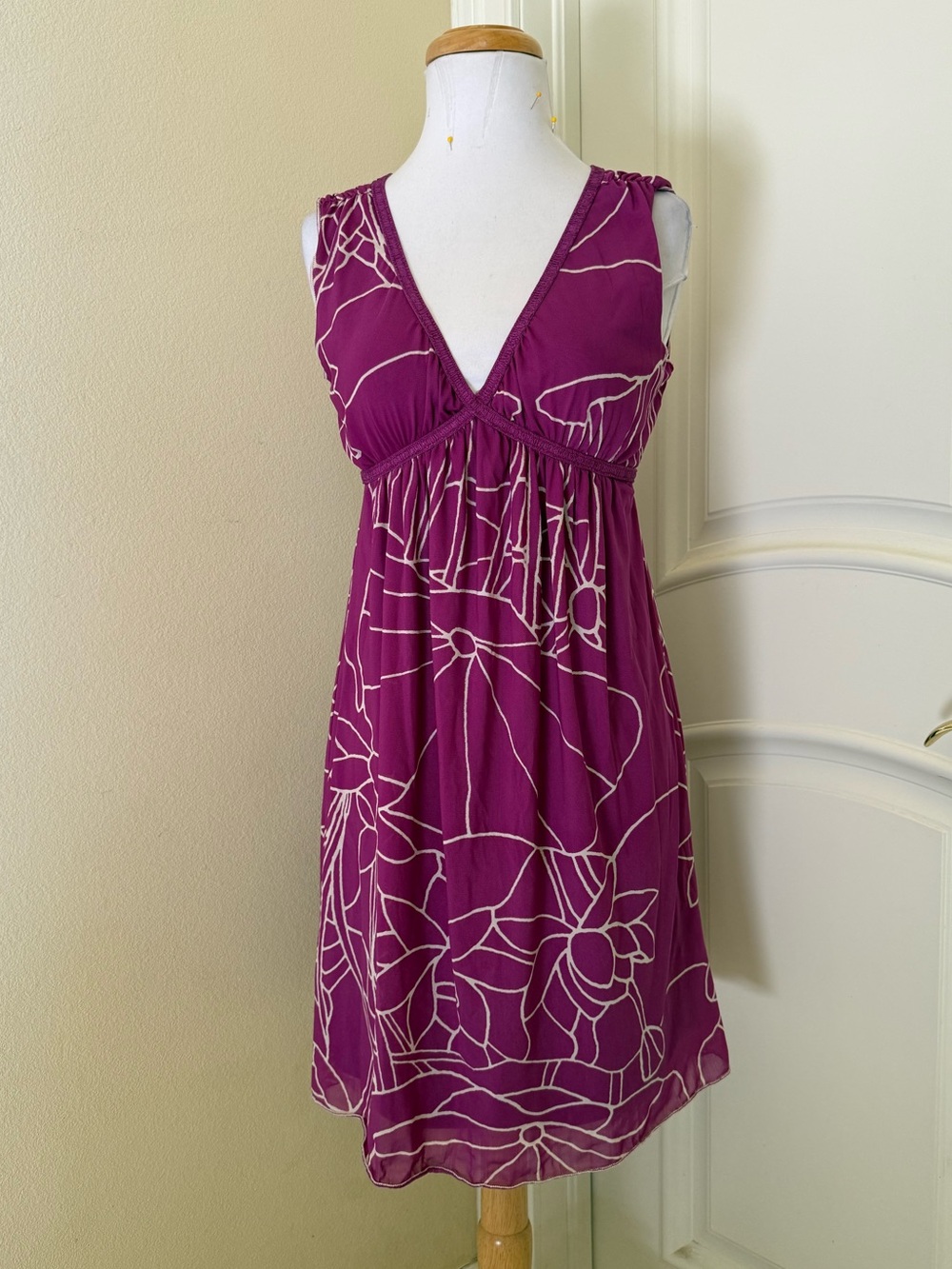 Max Edition berry color mesh type fabric dress